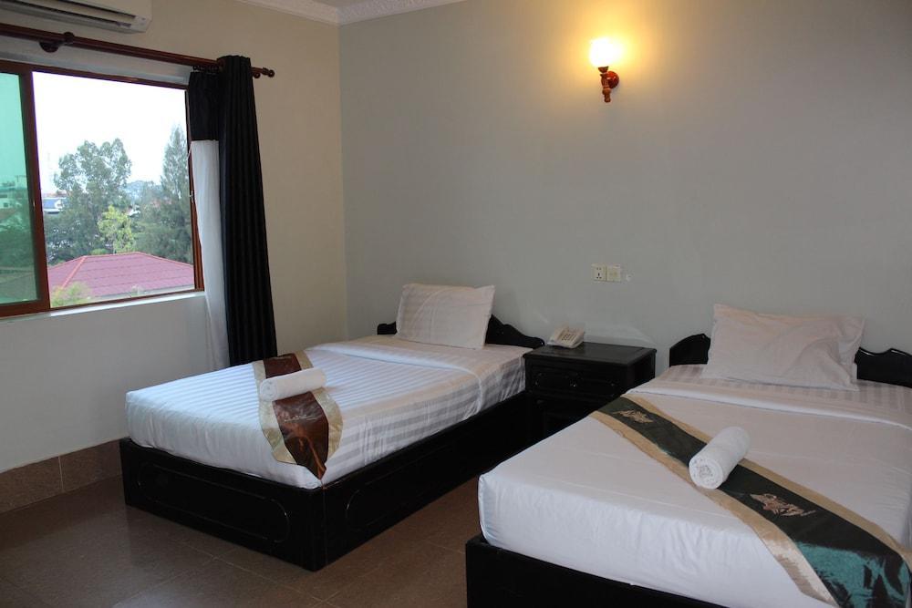 Central Night Hotel Siem Reap Exterior foto