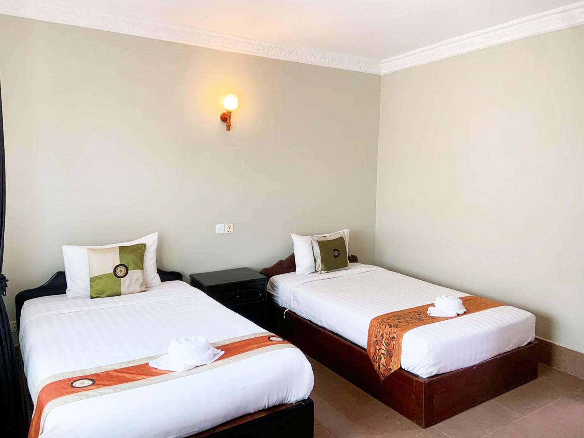 Central Night Hotel Siem Reap Exterior foto