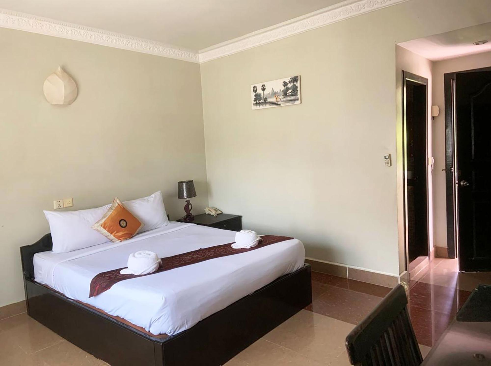 Central Night Hotel Siem Reap Exterior foto