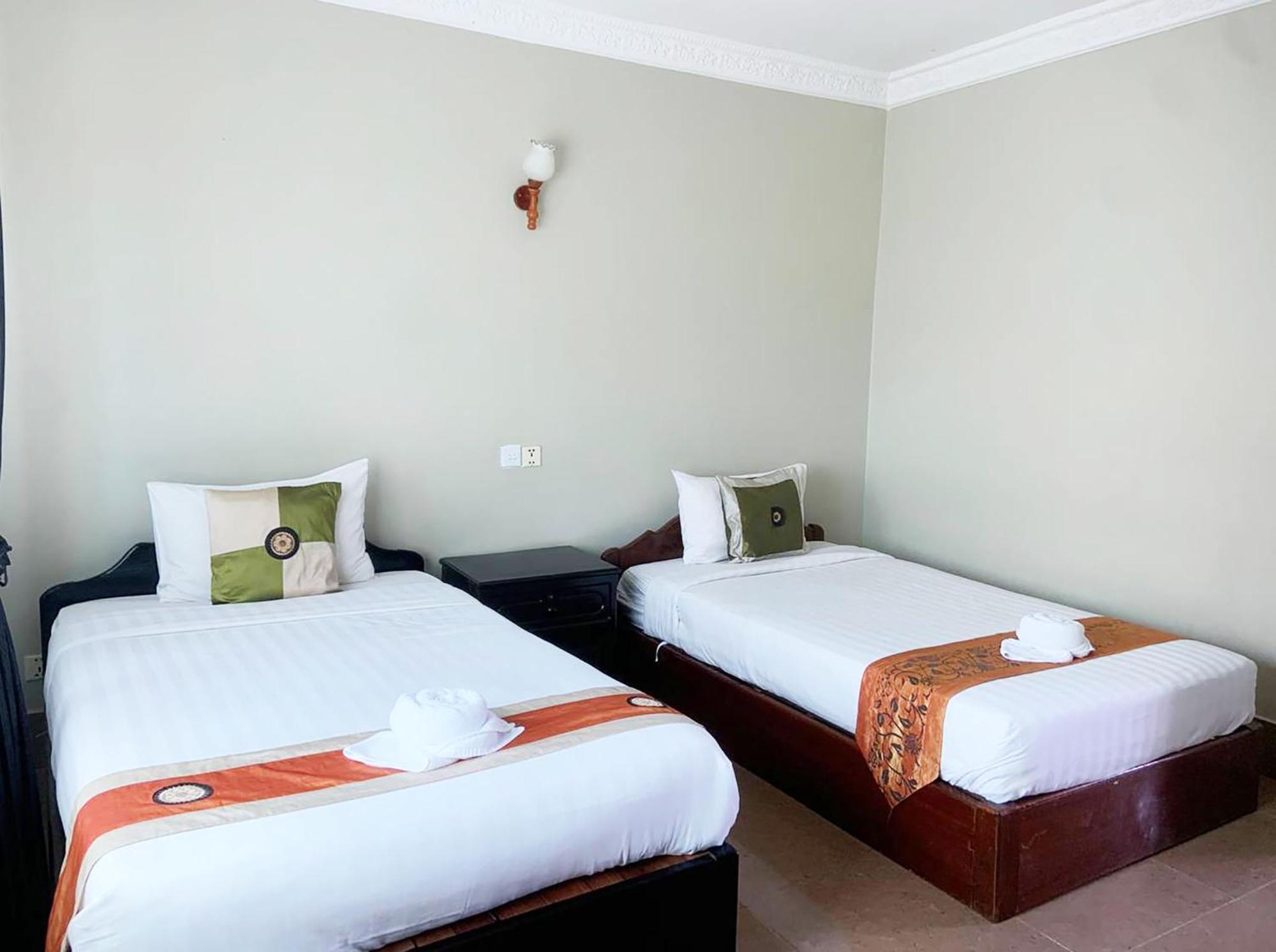 Central Night Hotel Siem Reap Exterior foto