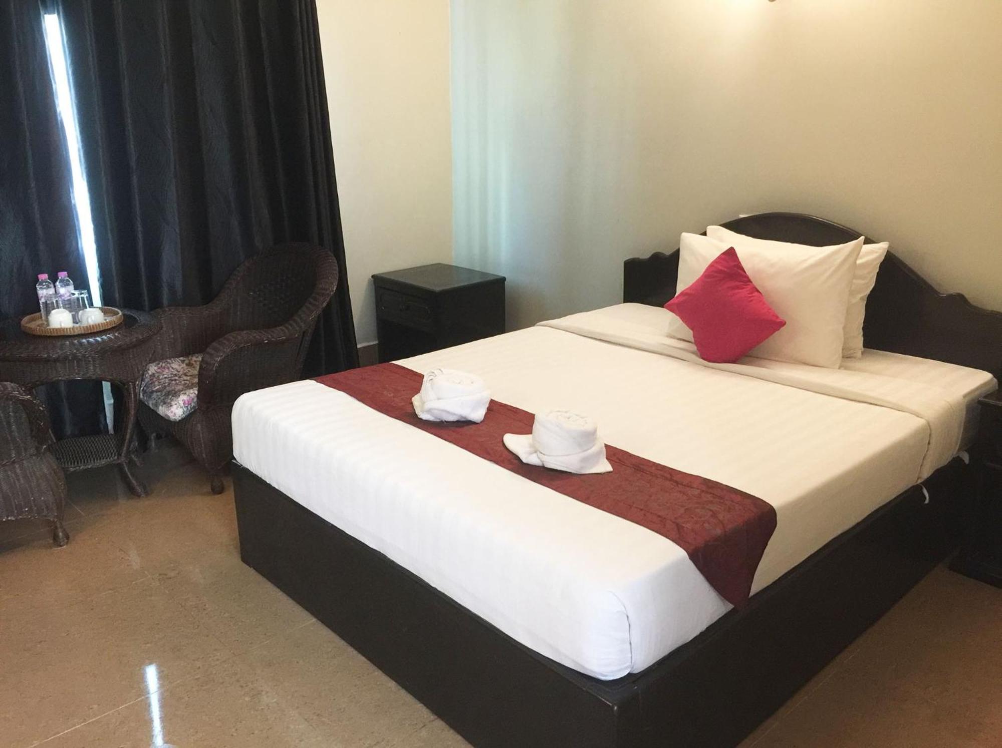 Central Night Hotel Siem Reap Exterior foto