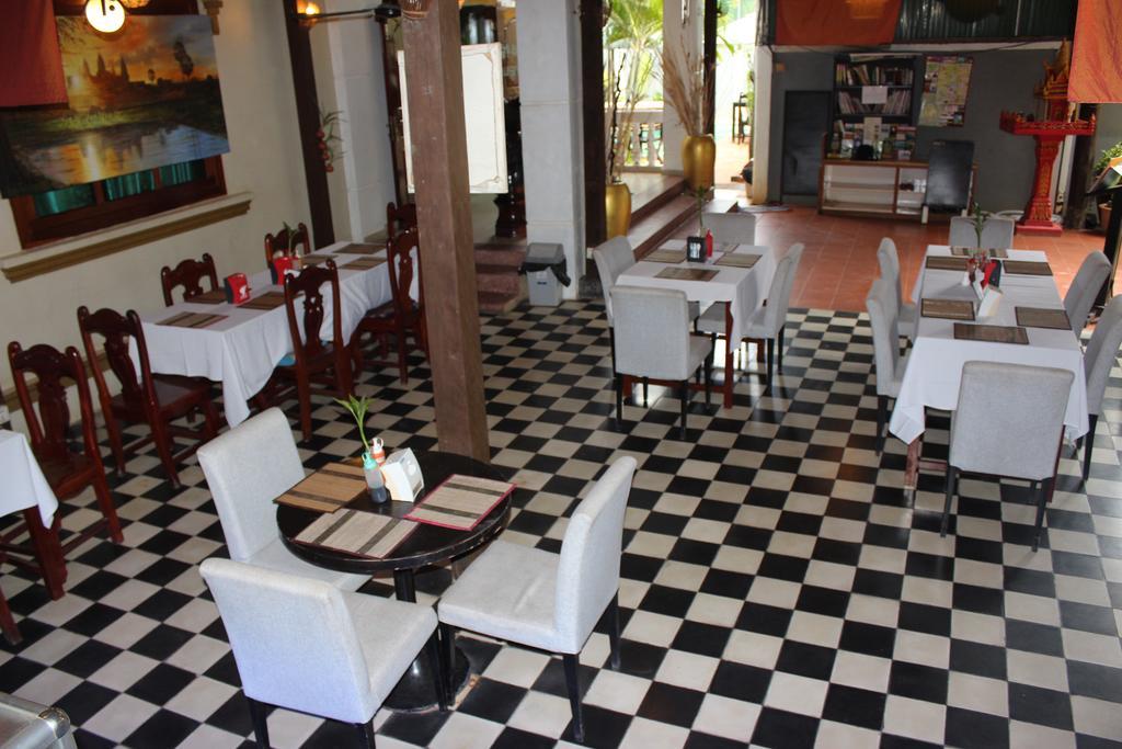 Central Night Hotel Siem Reap Exterior foto