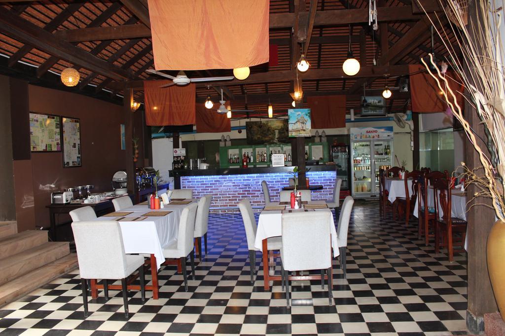 Central Night Hotel Siem Reap Exterior foto