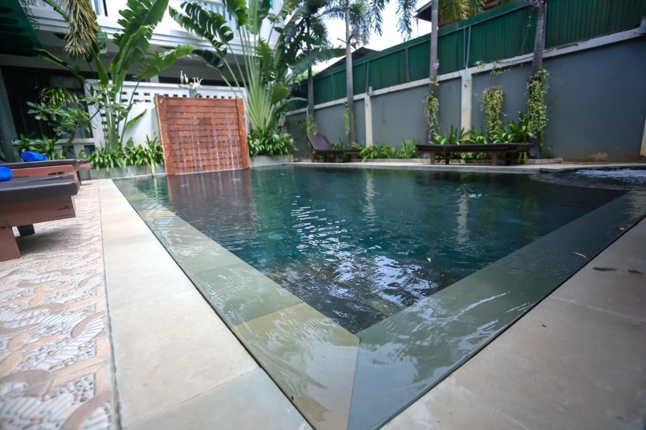 Central Night Hotel Siem Reap Exterior foto