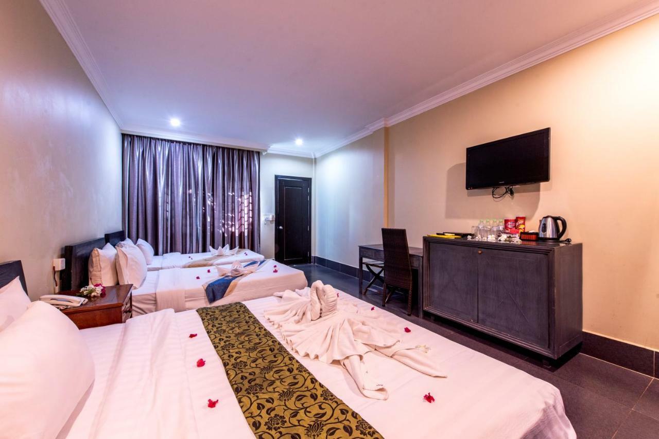 Central Night Hotel Siem Reap Exterior foto