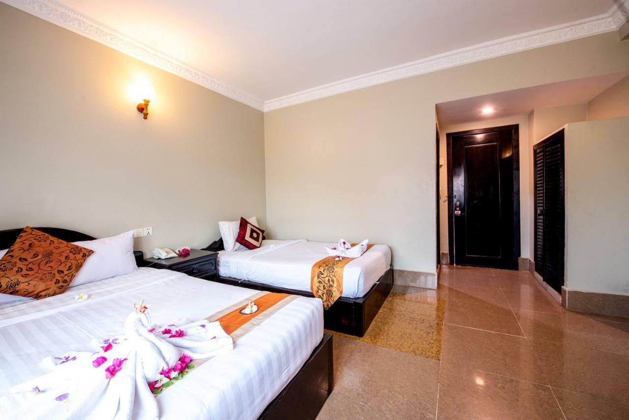 Central Night Hotel Siem Reap Exterior foto