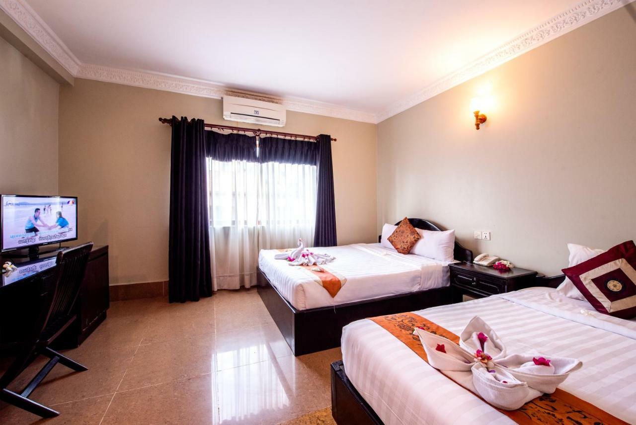 Central Night Hotel Siem Reap Exterior foto